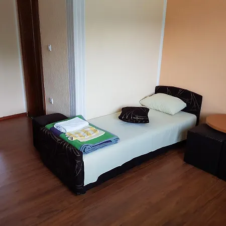 Pansion Basa Ustikolina
