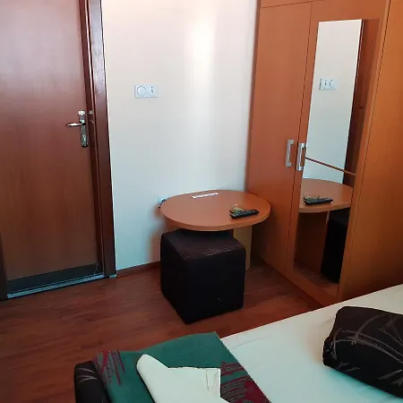Hotel Pansion Basa Ustikolina