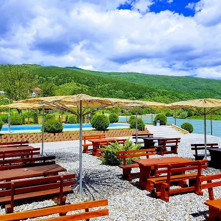 Pansion Basa 3* Ustikolina